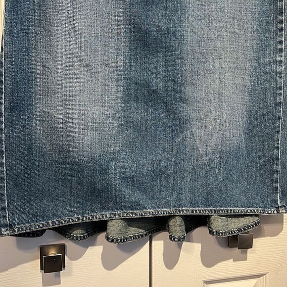 Liz Claiborne Blue Denim Skirt Size 10 (see measurements) - Picture 3 of 10